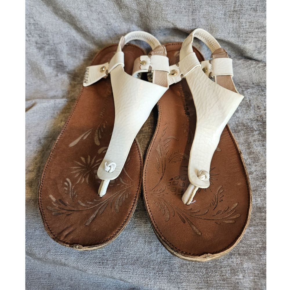 Tommy Bahama White Leather Thong Sandals Slip-On Comfort Rubber Sole US 7